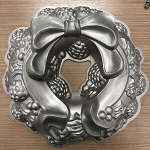 Nordicware Wreath Cake Pan